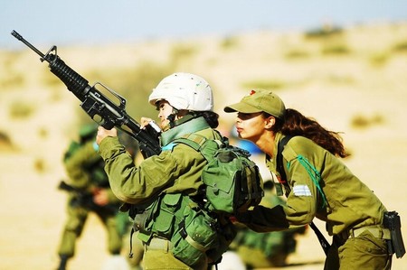20081202-izraelio-merginos-(www.mergytes.com)-26.jpg
